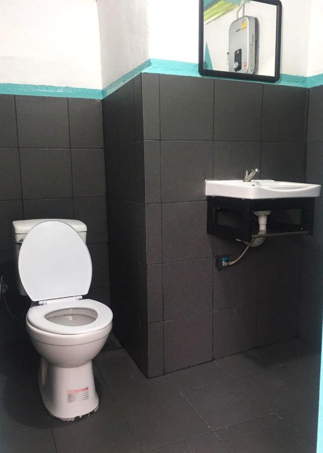 תאקהק Bamboo Hostel מראה חיצוני תמונה