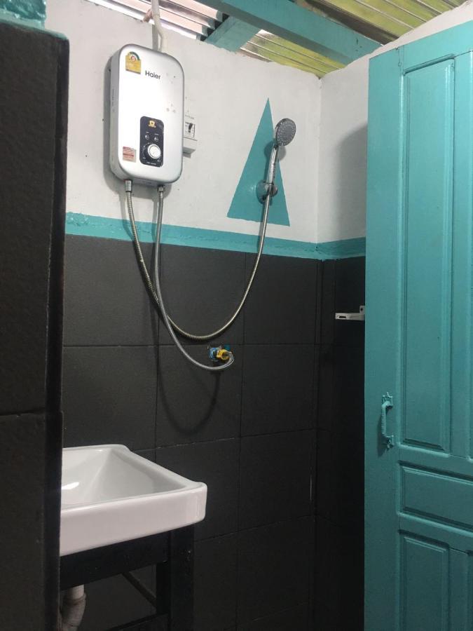 תאקהק Bamboo Hostel מראה חיצוני תמונה