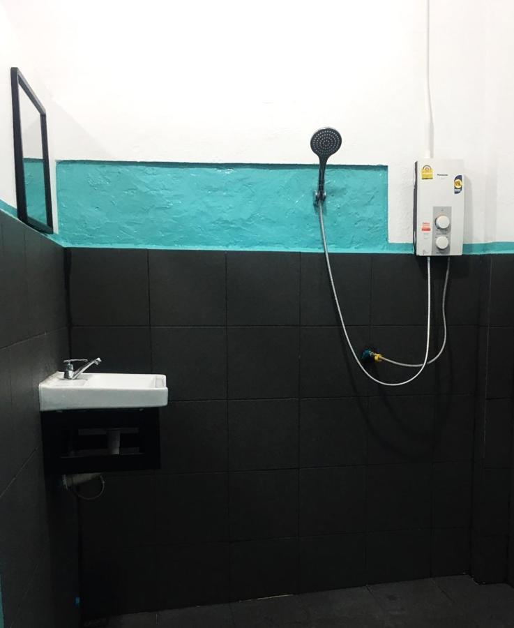 תאקהק Bamboo Hostel מראה חיצוני תמונה